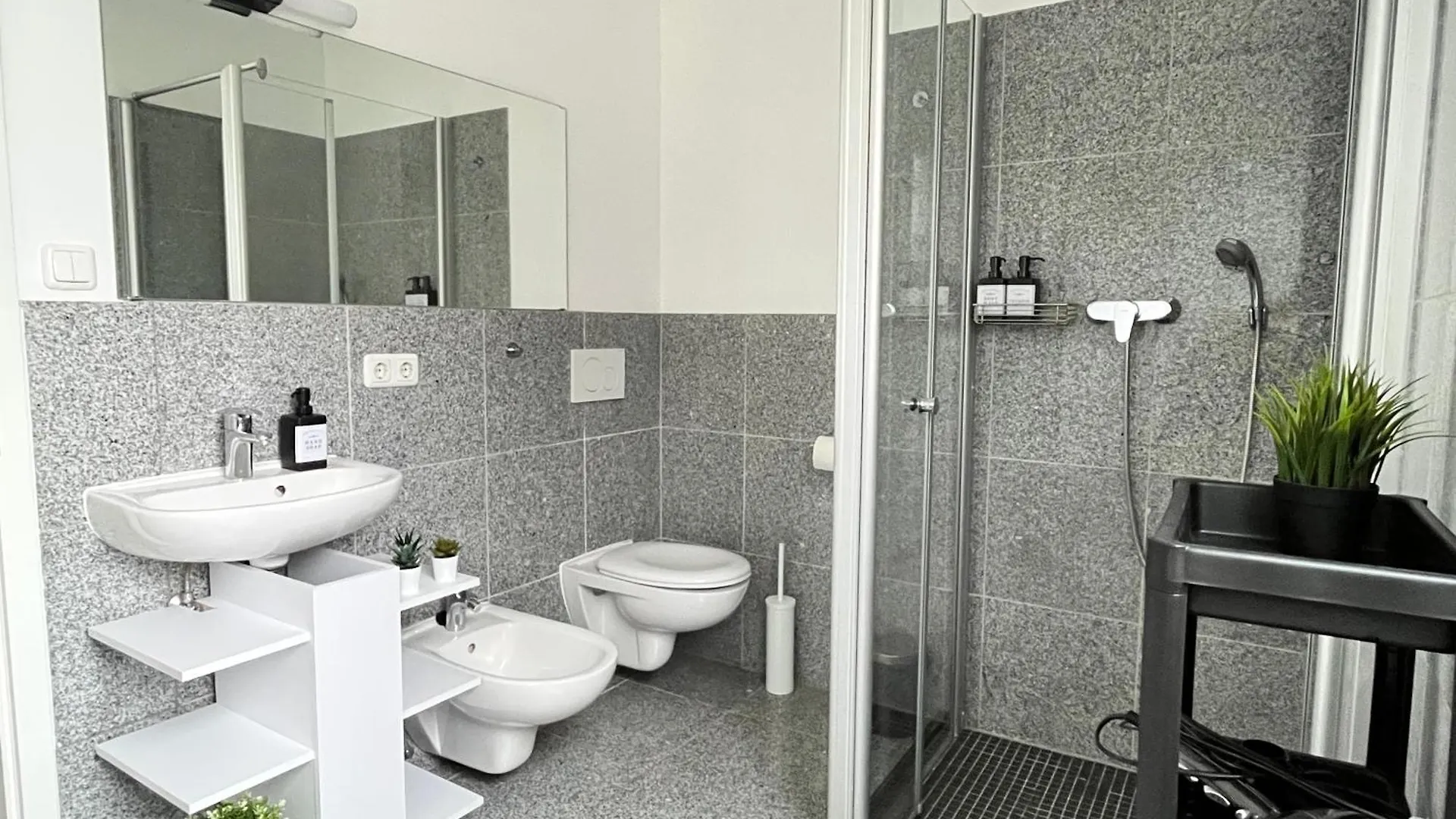 Lta Apartment Muenchen Sued No1 Fun & Games Germany